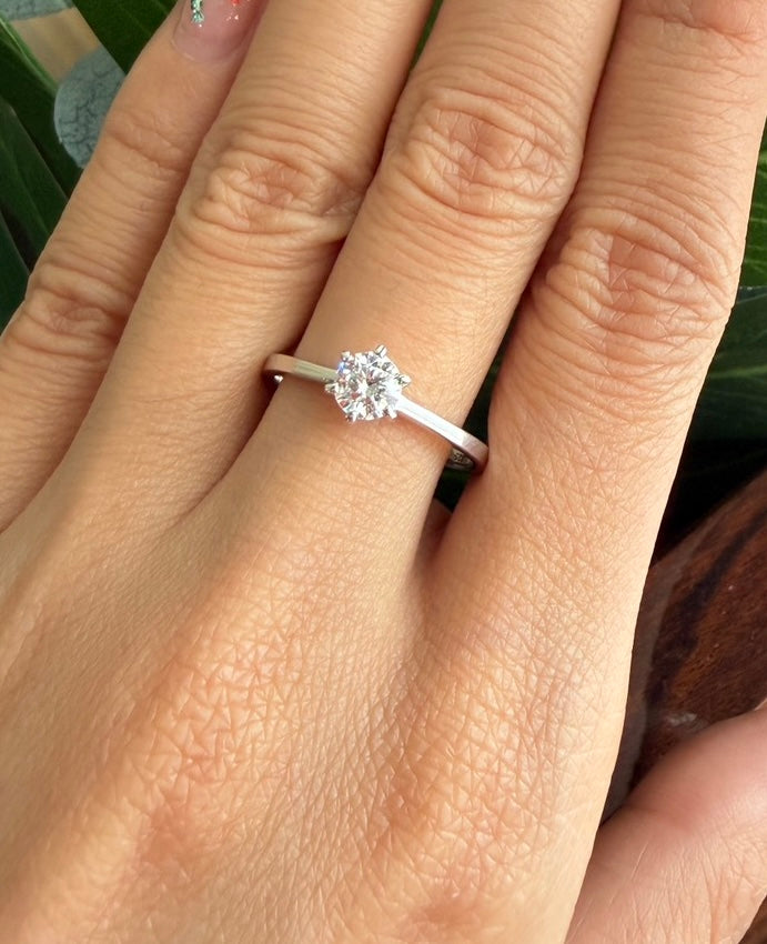 Classic Diamond Solitaire