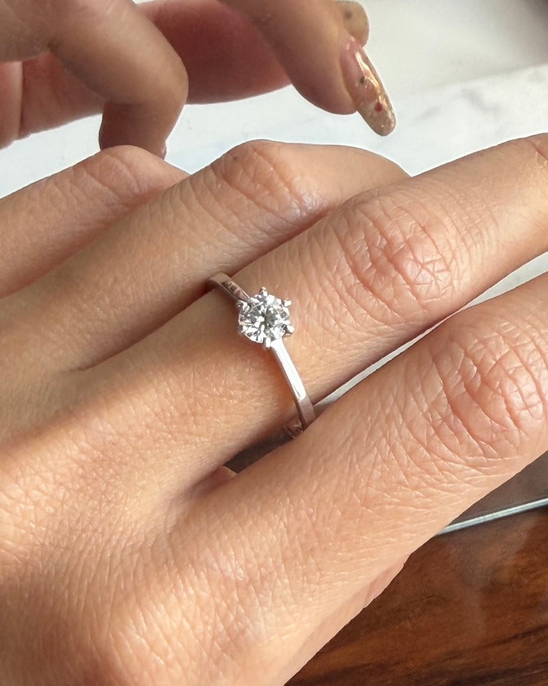 Classic Diamond Solitaire