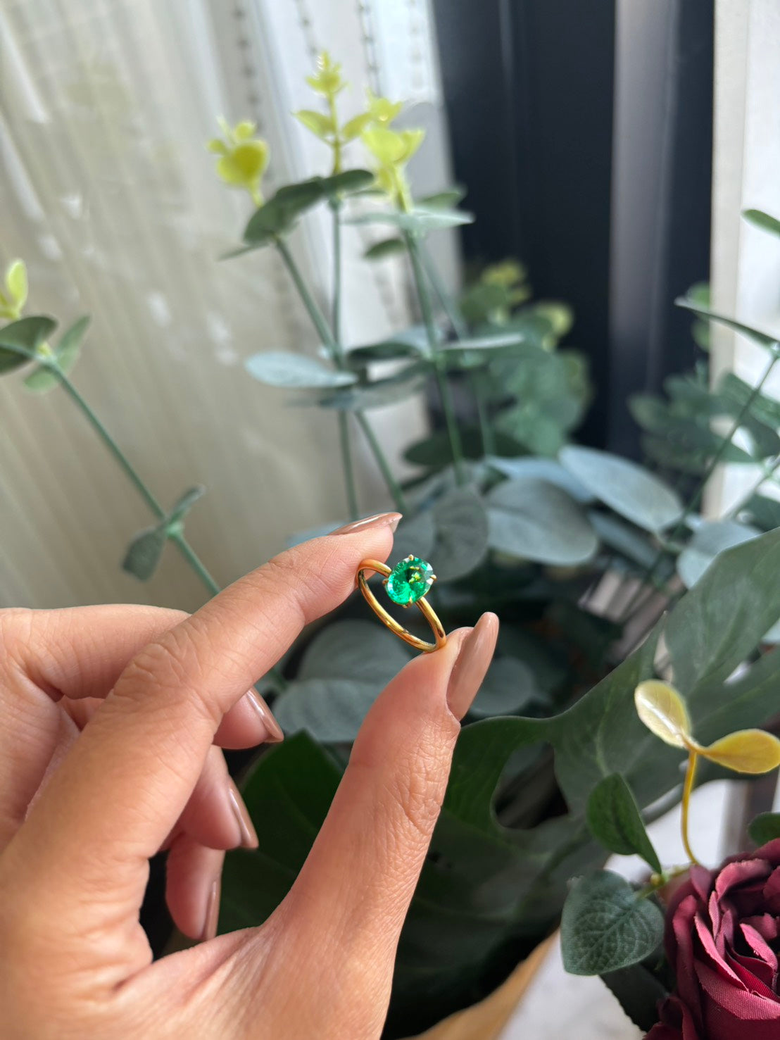 1.00ct+ Oval Emerald Ring