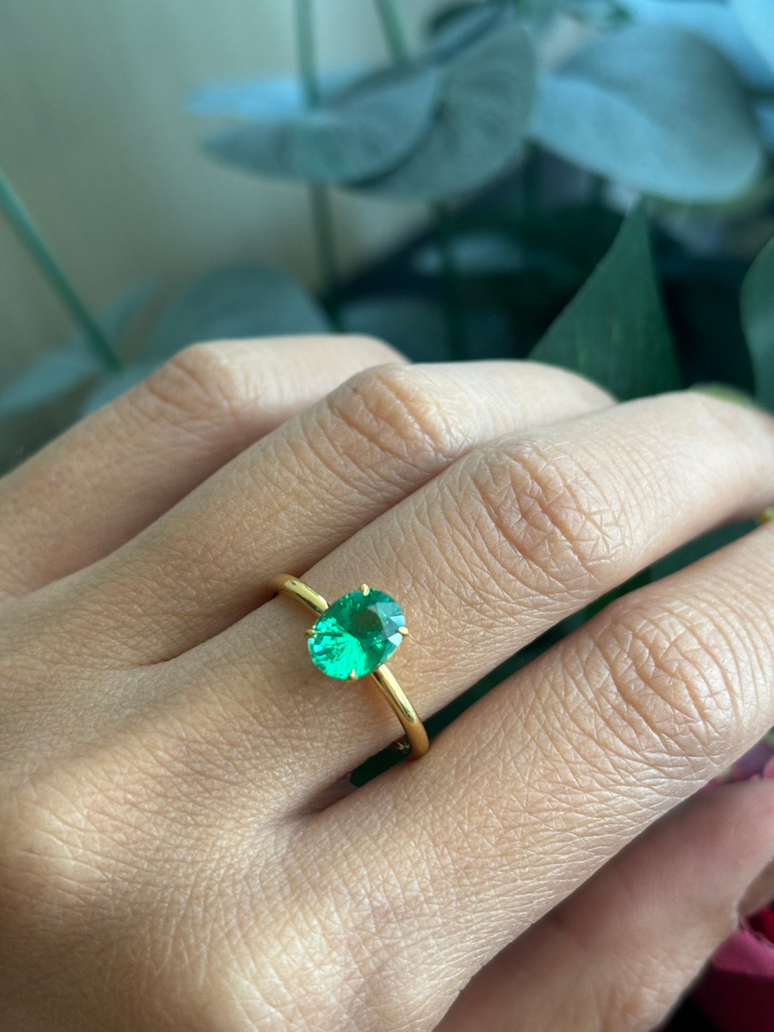 1.00ct+ Oval Emerald Ring