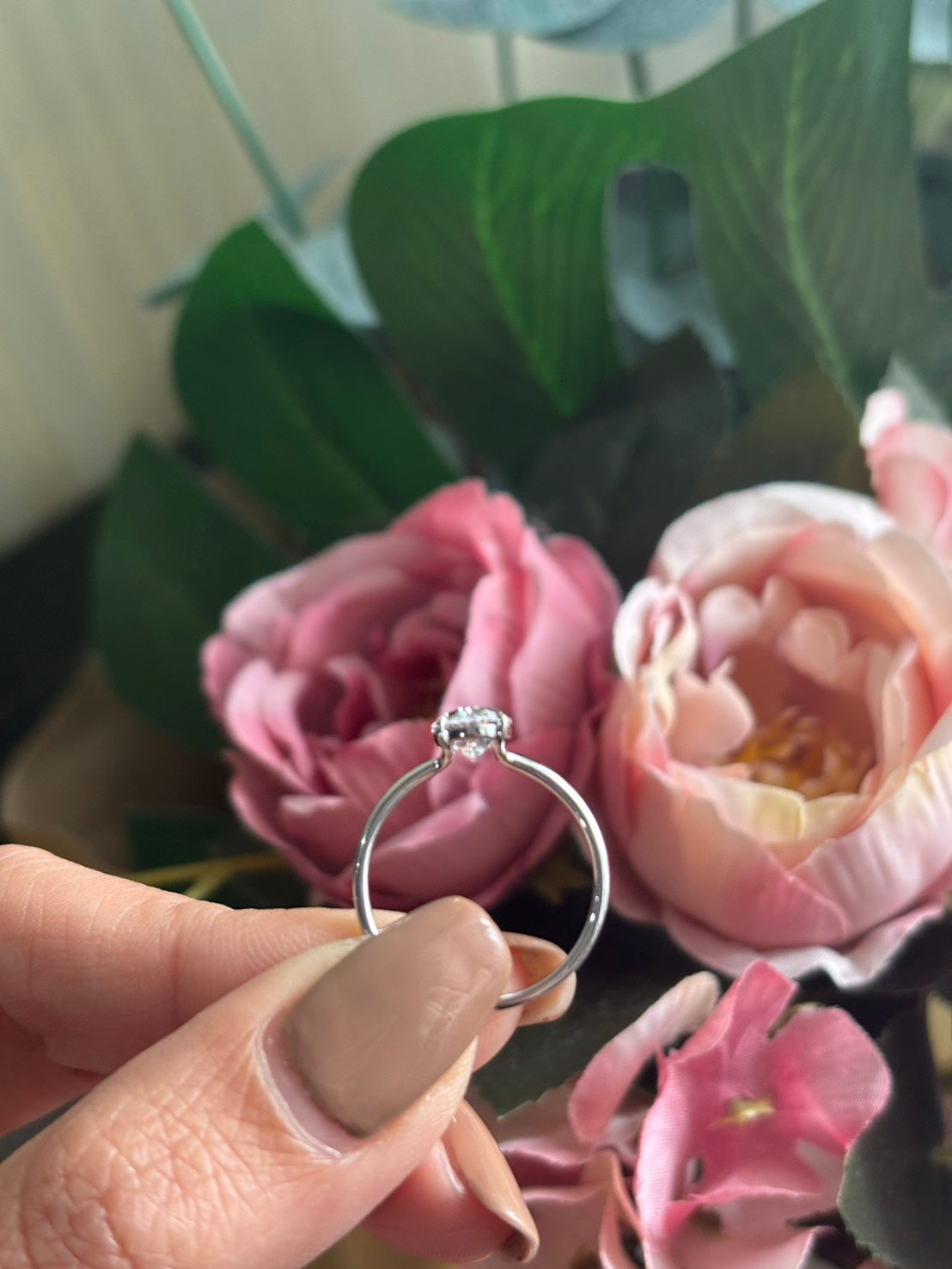 1 Carat Oval Lab Grown Diamond Floating Solitaire Ring