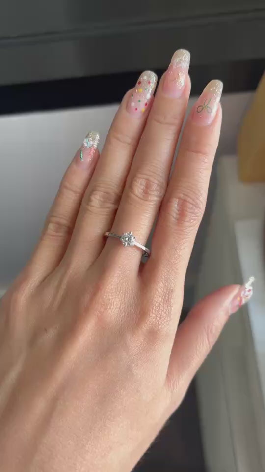 Classic Diamond Solitaire